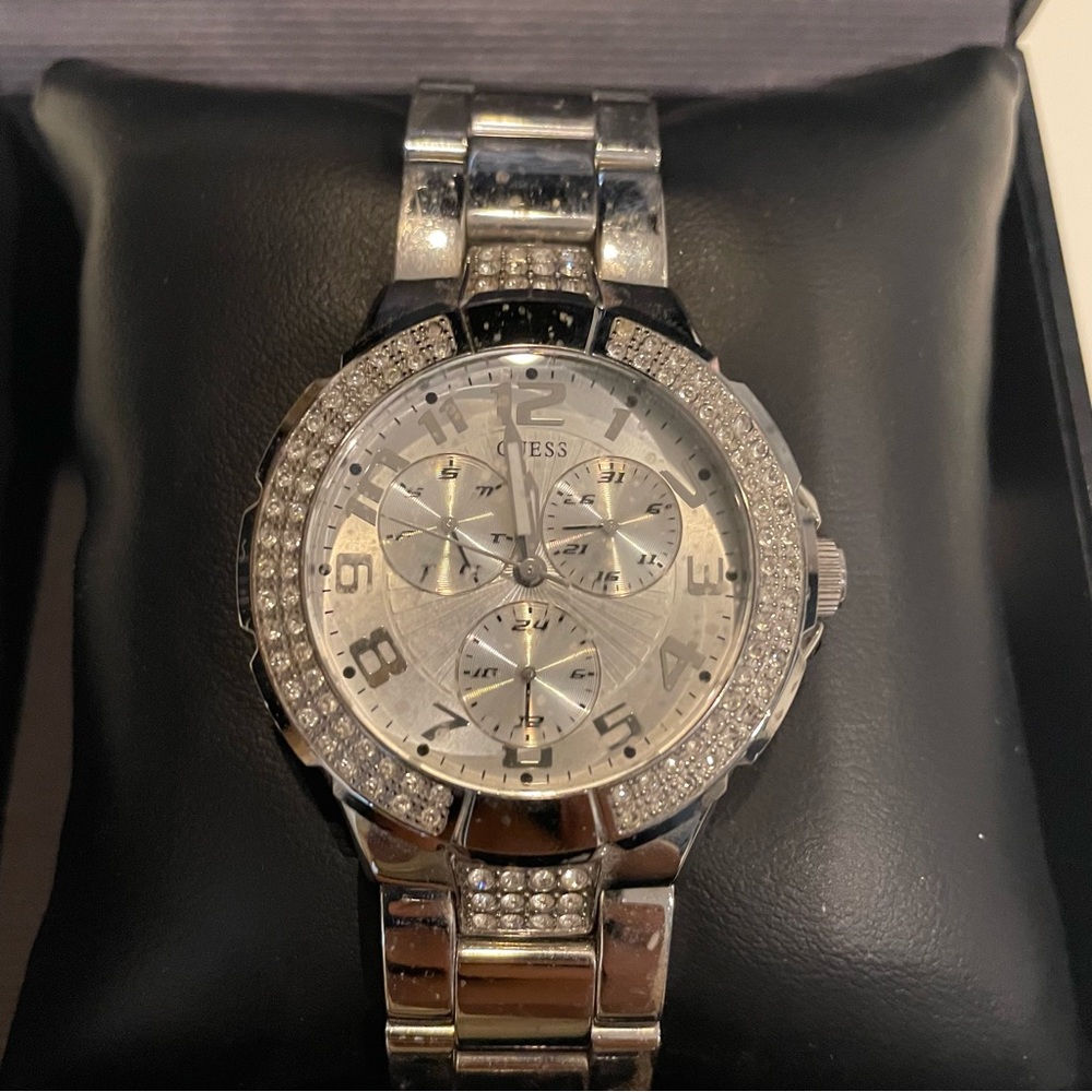 Guess Watch
